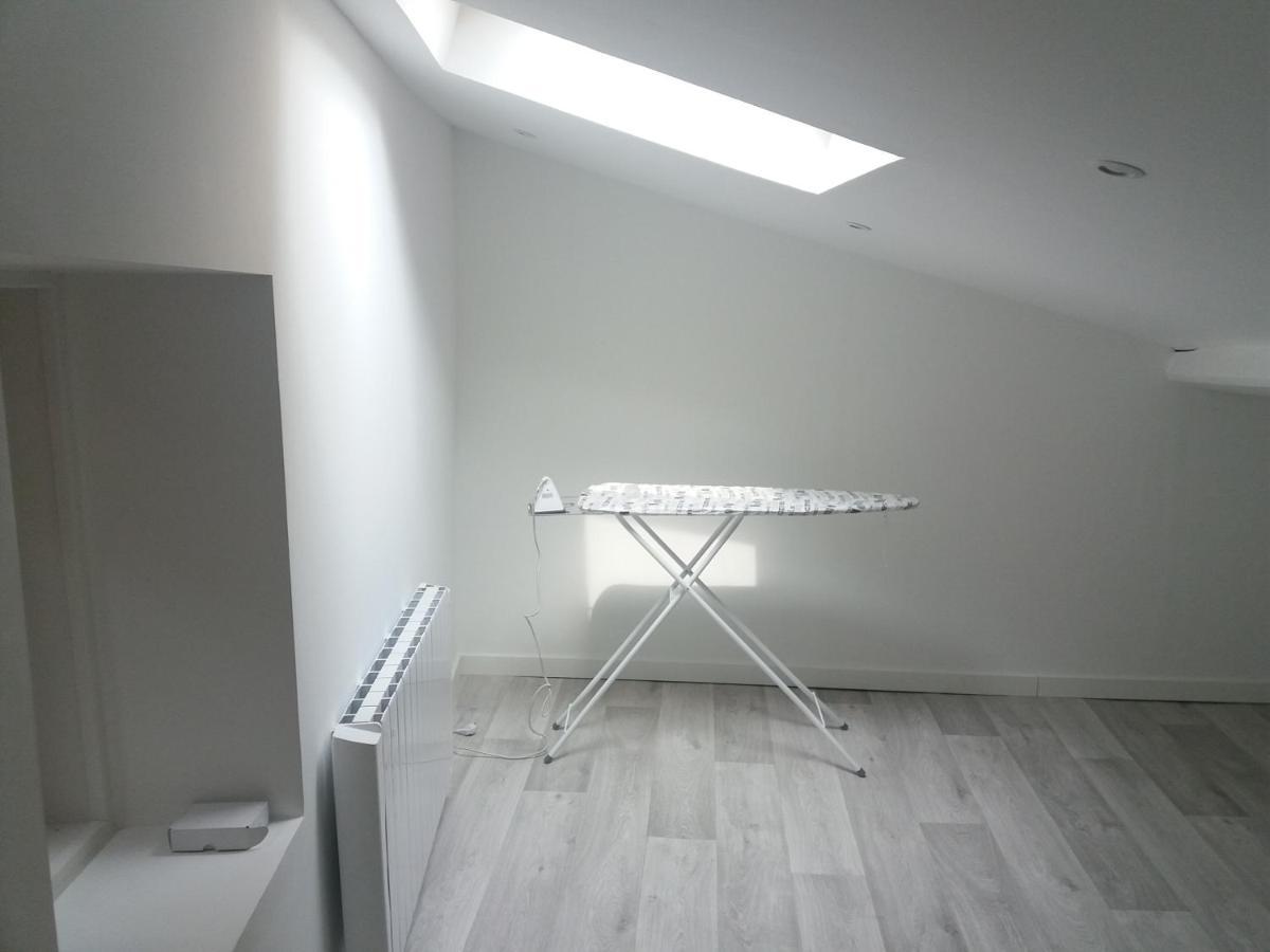 Appartement Netflix Centre De Vienne Pres De Lyon Eksteriør billede
