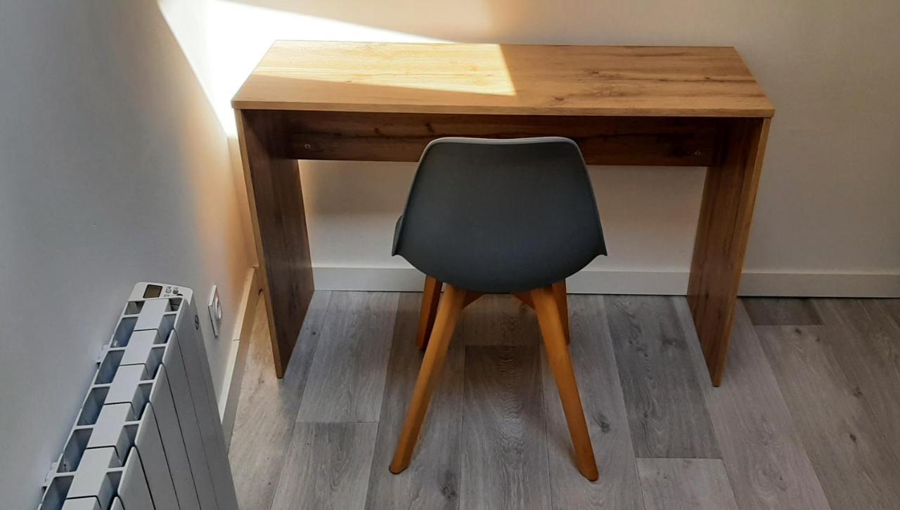 Appartement Netflix Centre De Vienne Pres De Lyon Eksteriør billede